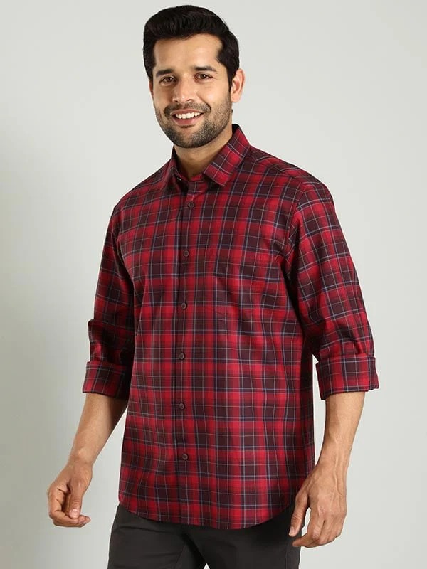 Indian Terrain Men's Regular Fit Full Sleeve Checkered Maroon Shirt